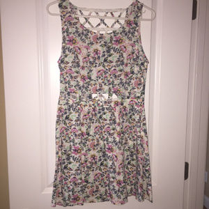 NWOT Adorable Spring/Summer Dress
